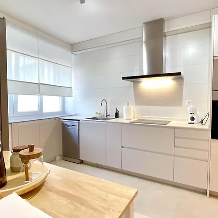 The Cliffs - Llana *