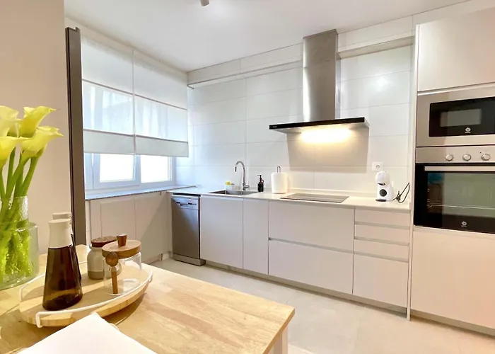 The Cliffs - Llana *